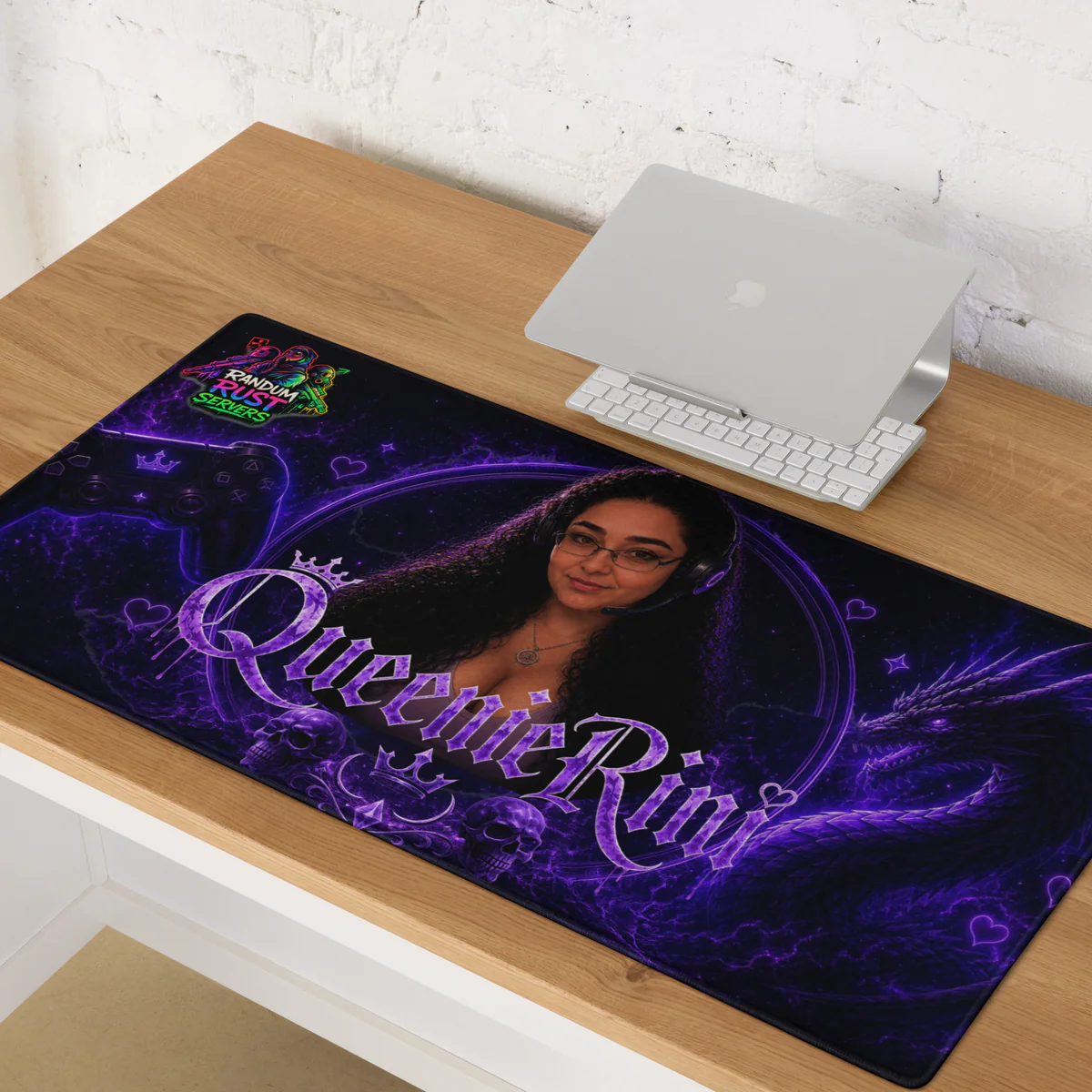 QueenieRini custom mousepad